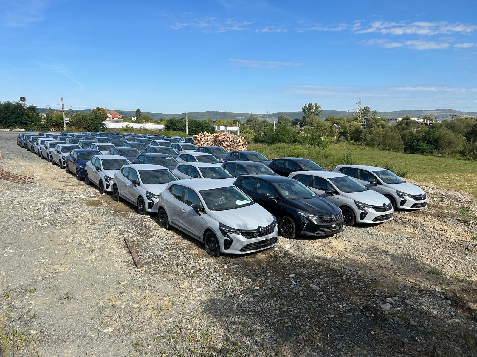 Vehicle compound with Renault stock